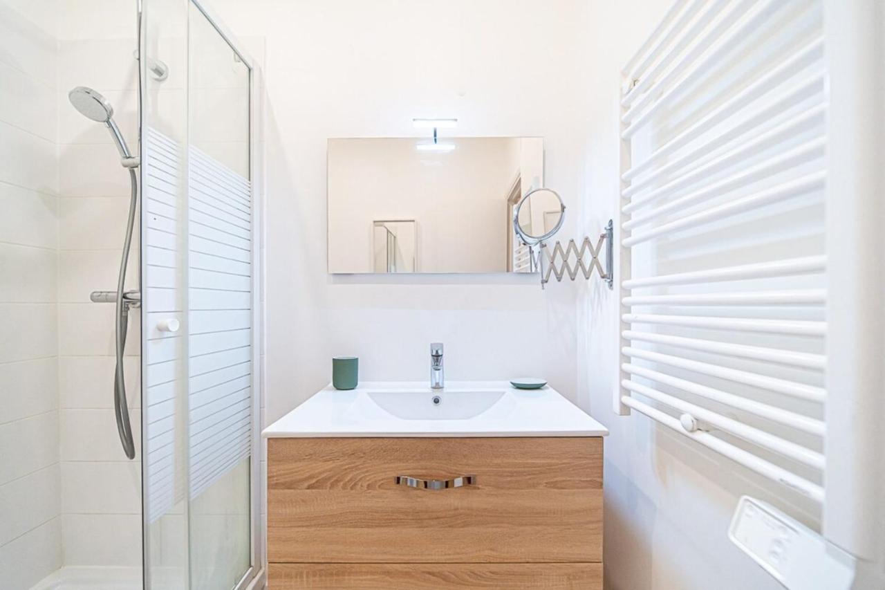 Apartamento Le Petit Aguesseau-Piscine Du Rhone Bellecour Lyon Exterior foto